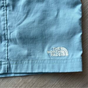 Men’s The North Face 5in Class V Pull Shorts **Like-New**